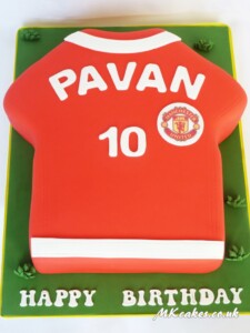 Manchester United T-shirt Birthday Cake MK Cakes | One-of-a-kind cakes for every occasion
