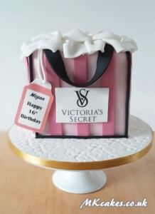 Victoria's Secret Shopping Bag Birthday Cake Victoria's Secret Shopping Bag Birthday Cake