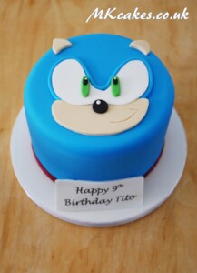 Sonic Face Birthday Cake MK Cakes | One-of-a-kind cakes for every occasion