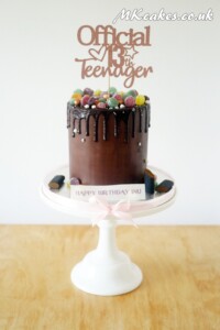 Chocoalte Dripping Cake for Teenager Chocoalte Dripping Cake for Teenager