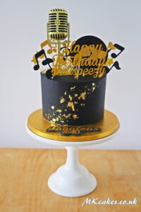 Black and Gold Music cake Black and Gold Music cake