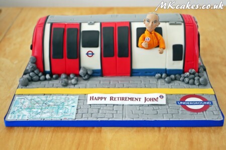 London Underground Cake with an Engineer London Underground Cake with an Engineer